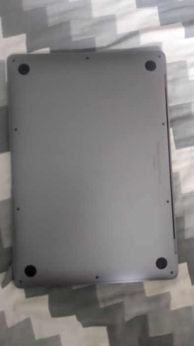 Macbook air m1 8/256