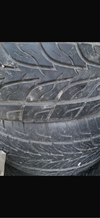 Продам летние шины бу за 60000т три штуки