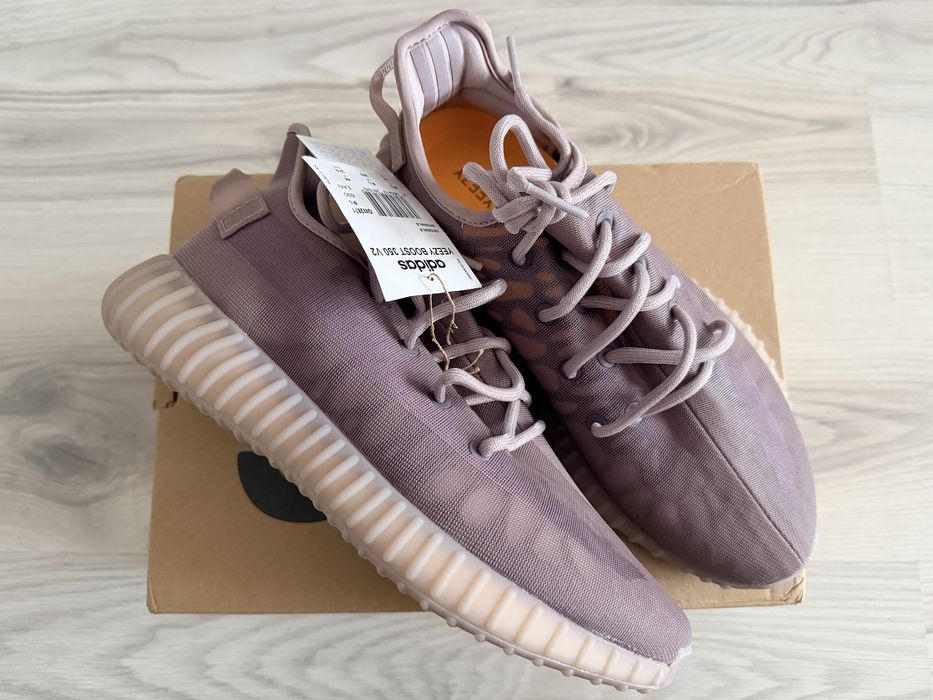 Yeezy Boost mono mist 350 v2