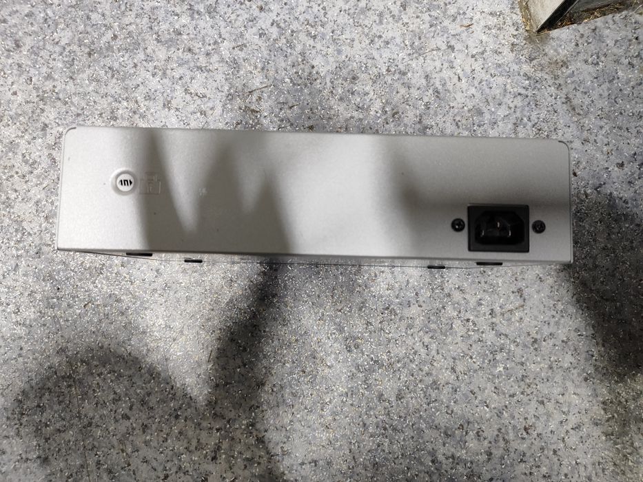 Cisco systems сетевое оборудование, коммутатор, маршрутизатор