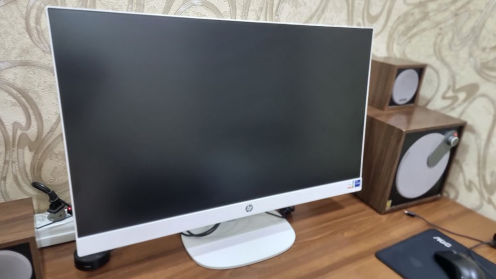 Моноблок HP 27" White — Intel Core i7-1355U / 16GB RAM