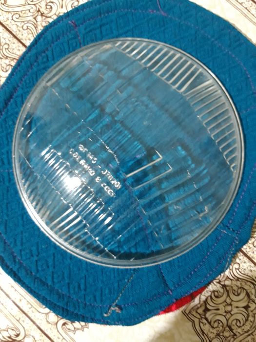 Стекла от фары жигули