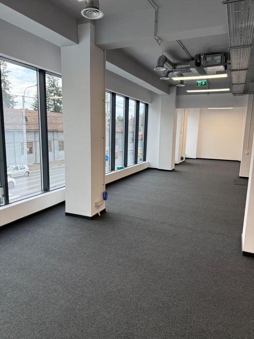 Spatiu de birouri/clinica/showroom