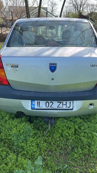 Vand logan pentru dezmembrare