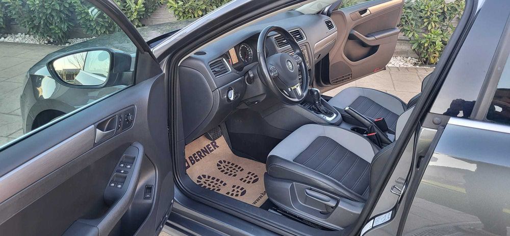 VOLKSWAGEN Jetta 2013 — imagine 5