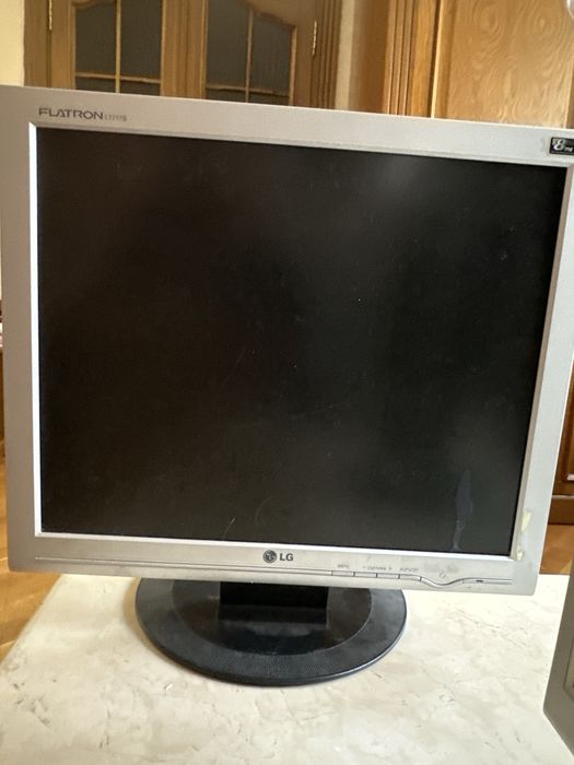 Мониторы б/у в хорошем состоянии