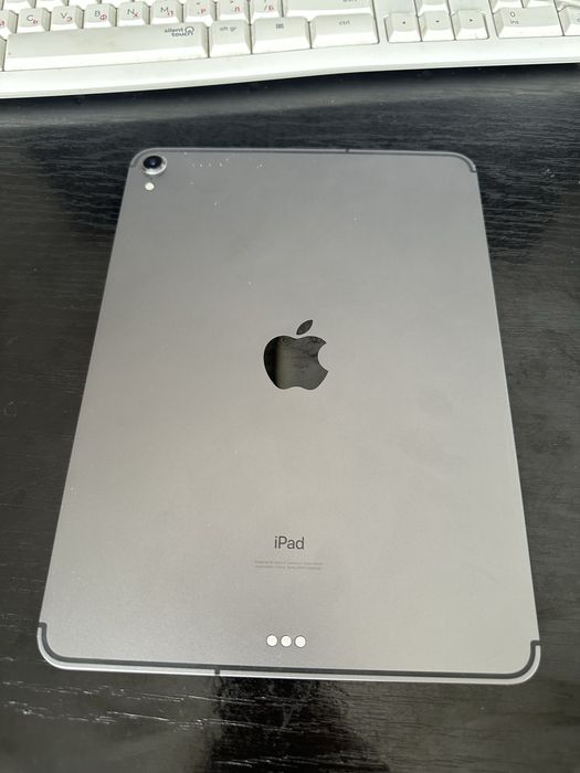 iPad Pro 11 256gb - заключен с icloud