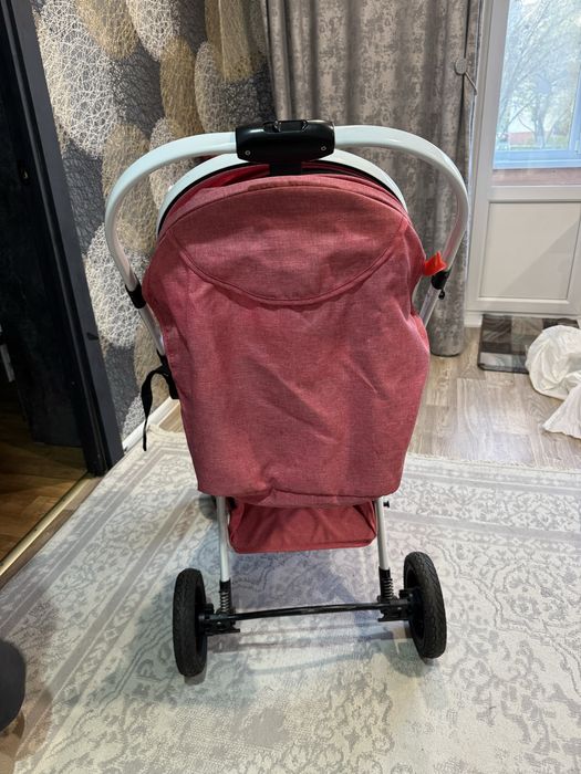 Продам коляску для девочки