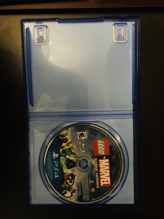 Диски для Playstation 4.