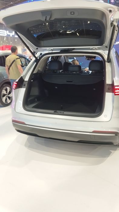 Byd Song Plus konkurent Geely EX5 Hybrid