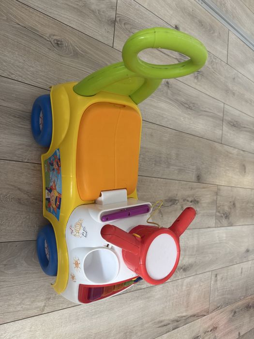 Проходилка кола за бутане на fisher price