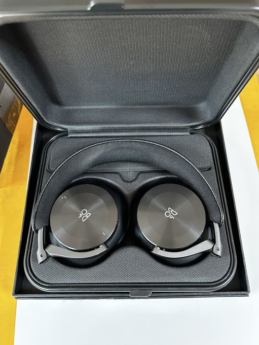 Casti Bang& Olufsen Beoplay H95