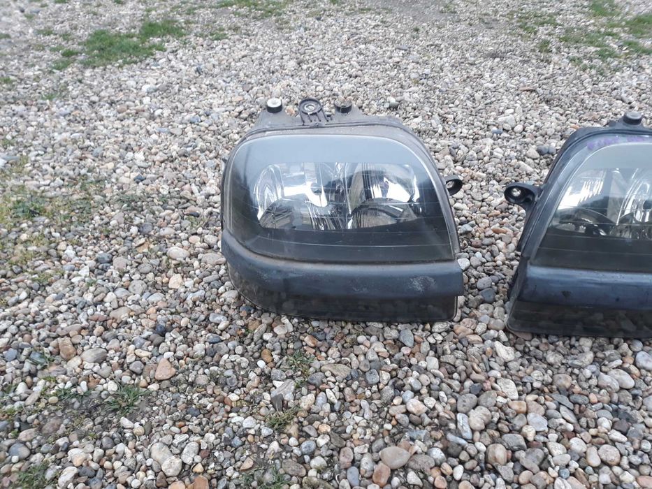 ляв и десен фар за фиат добло 01 - 05 FIAT DOBLO