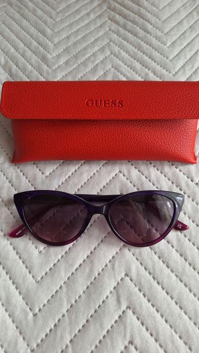 Дамски слънчеви очила Guess