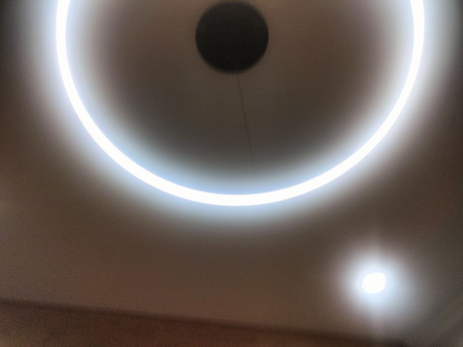 люстра в стиле минимализм