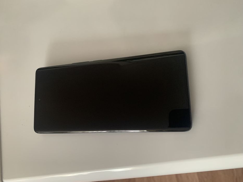 Продается телефон