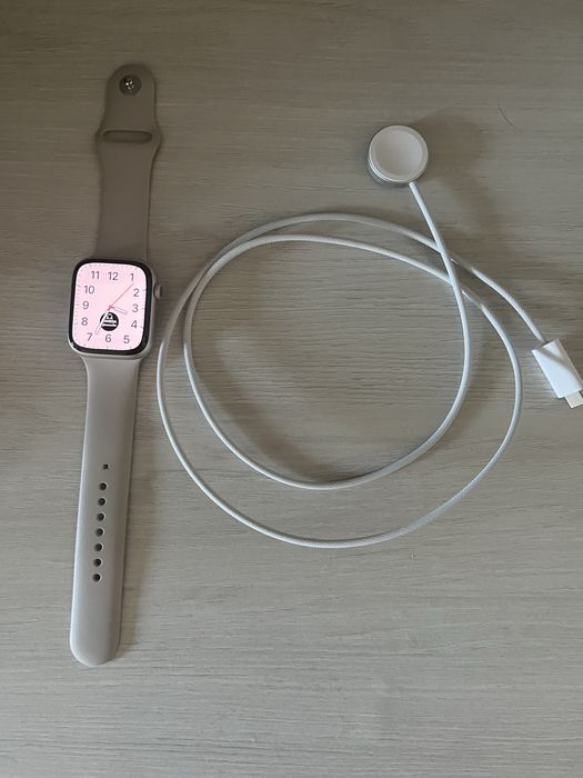 Продам Apple Watch Series 9 (45 мм)