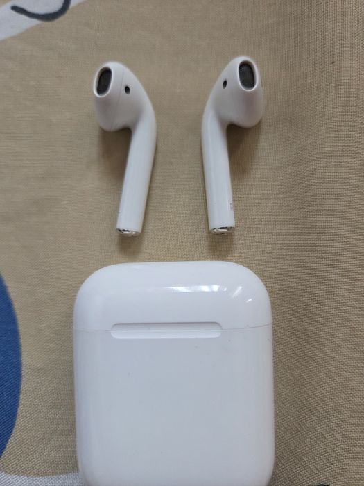 Vând casti bluetooth