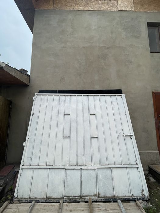 Продам серые ворота