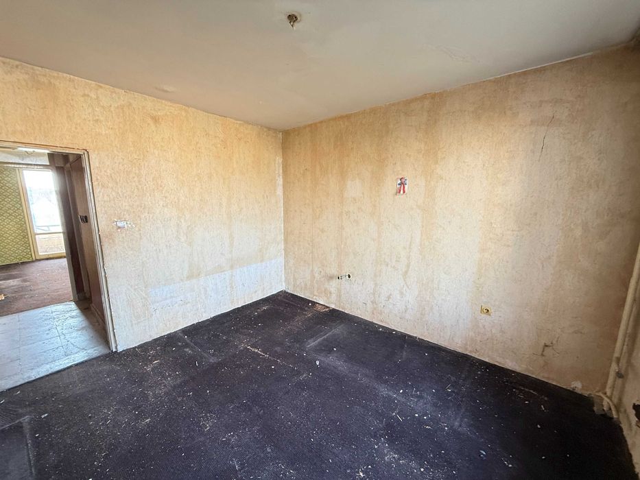 Тристаен имот в ж.к. Люлин 4