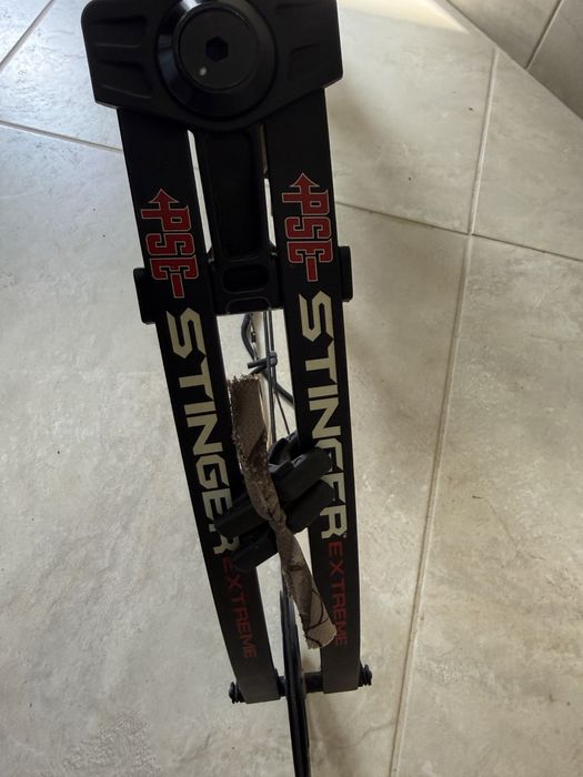 Продавам компаунден лък PSE Stinger 50 lbs – пълен комплект