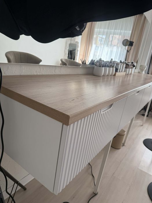 Mobila salon make-up + 2 scaune salon
