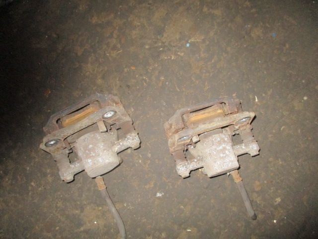 Etrier frana spate stanga dreapta Toyota Corolla Avensis Original