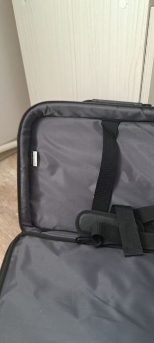 Geanta laptop Targus