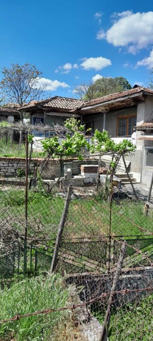 Продавам къща в с.Кайнарджа