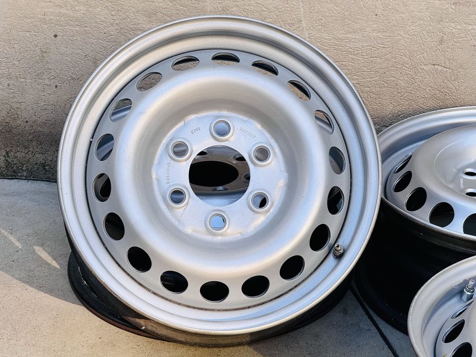 4бр железни Mercedes Sprinter / VW Crafter / 16цола бус  оригинални с датчици