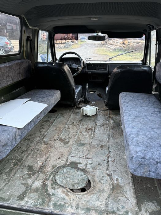 Vand ARO 243 fara cutie si motor