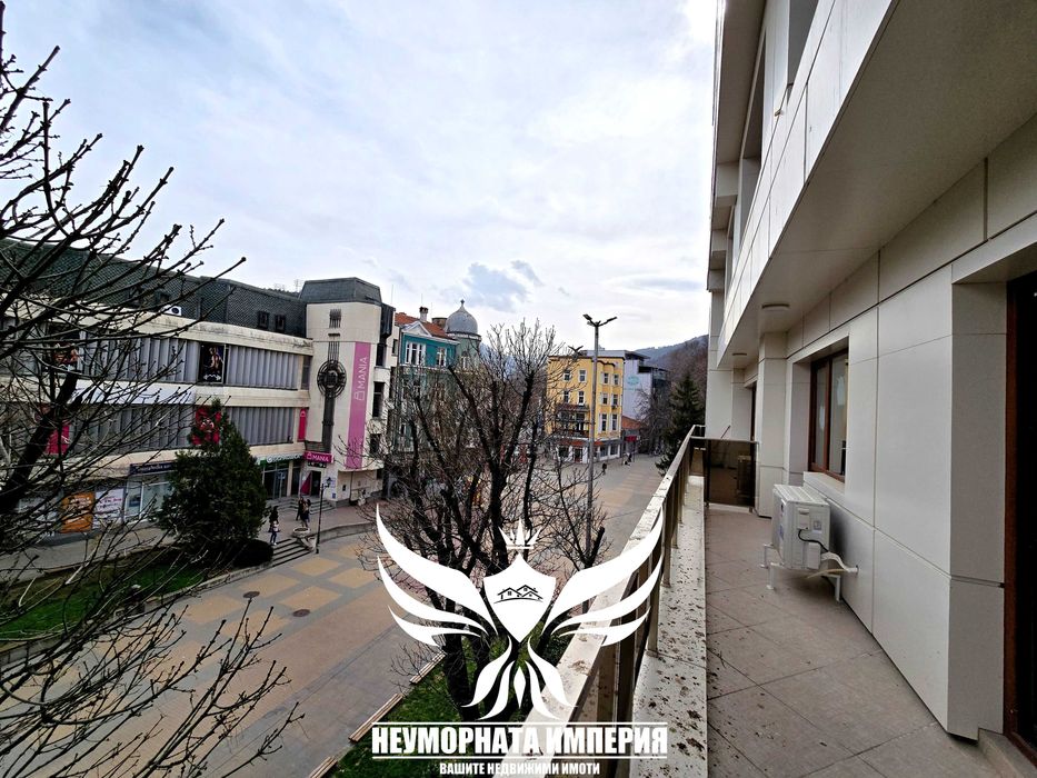 Дава се под наем Офис в Асеновград - 107 кв.м за 615 € - Снимка #6