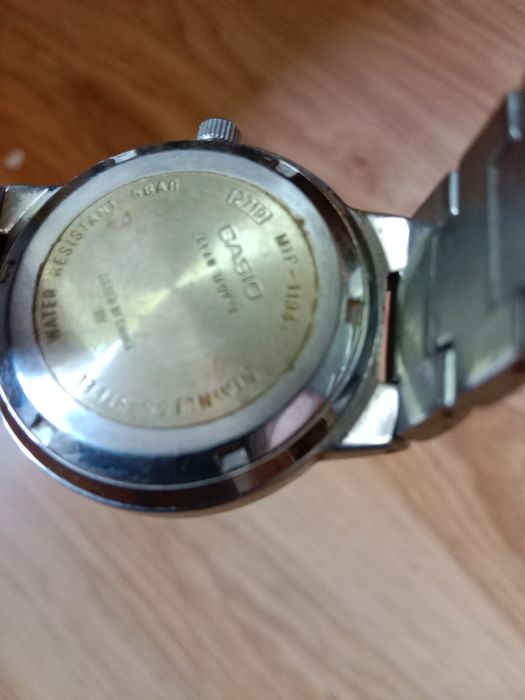 Часы мужские наручный