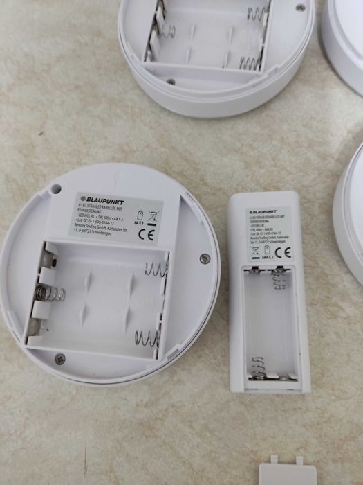 Set Blaupunkt 6 spoturi led fara fir cu telecomanda