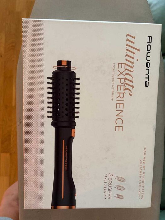 Peria rotativă cu aer cald Rowenta Ultimate Experience CF9620F0, 3 trepte temperatura, Funcția avansată Style Assist, Negru/ Auriu
