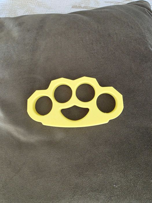 Пластмасов бокс / уред за самозащита