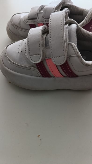 Маратонки Adidas 22