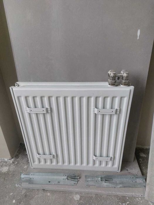 Срочно продам радиатор отопления с ценой договоримся!