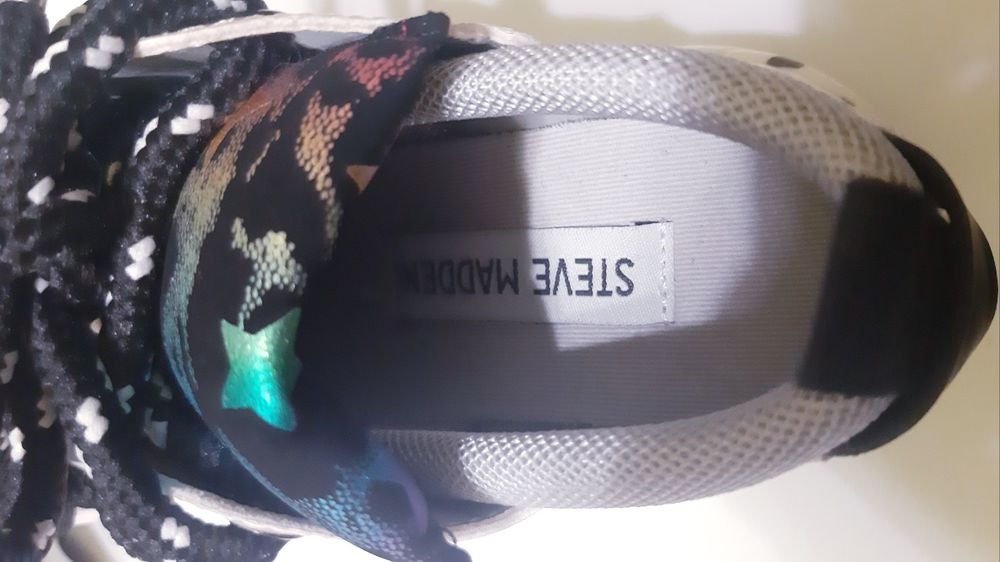 Pantofi sport holografici fete măsura 30-31