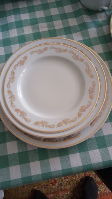 Set serviciu de masă 12 persoane - porțelan