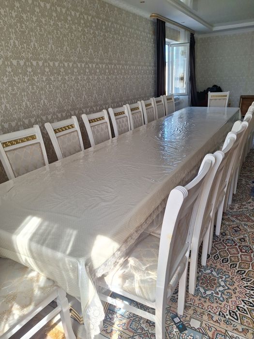 Продам столы и стулья