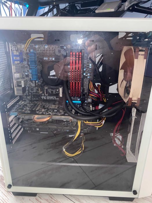 Геймърски Компютър i7 3770K/Water/Noctua/16GB/SSD160/HDD500/R9270