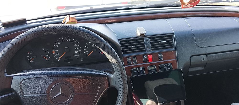 Mercedes Benz 202, 111 mator