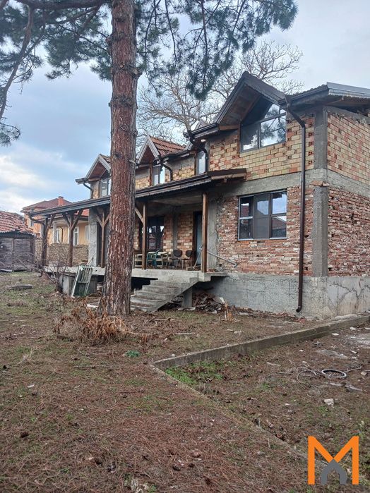 Продава се Къща в Севлиево - 320 кв.м за 196 €/кв.м - Снимка #2