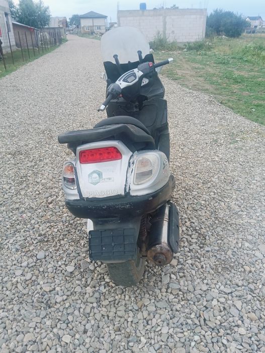 Vând Piaggio X9 500cc injectie