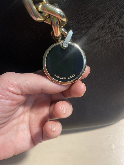 Продам кожаную сумку Michael Kord