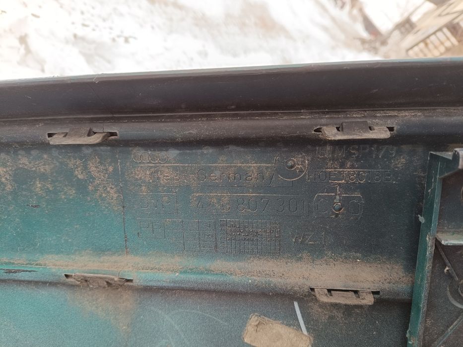 Задний бампер Ауди 100 С4