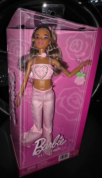 Кукла  Barbie Deluxe