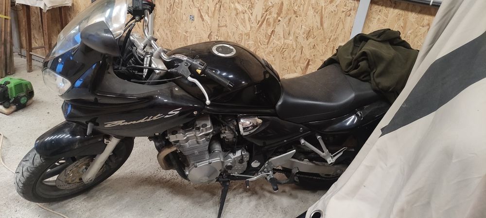Vând Suzuki Bandit S