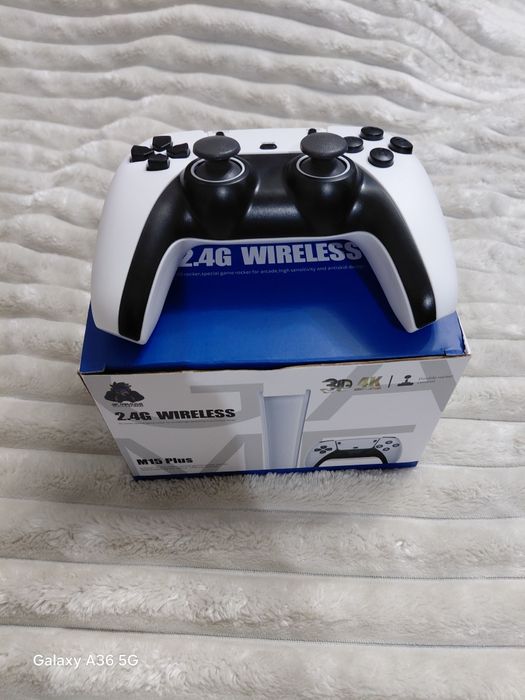 Продаю мини плейстейшин